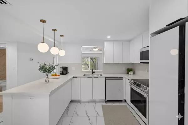 14375 Strathmore LN 303, Delray Beach, FL 33446