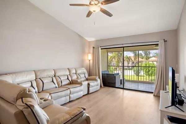 Jupiter, FL 33458,1402 Pinecrest CIR B