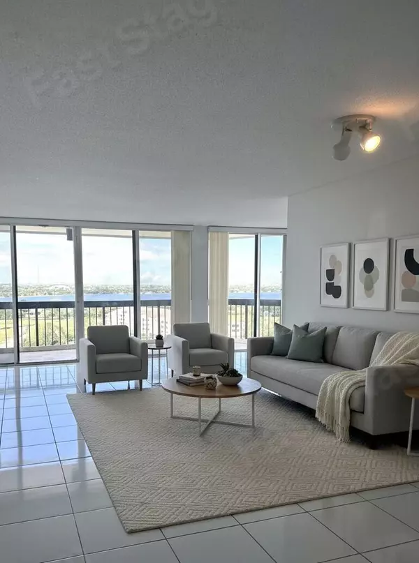 West Palm Beach, FL 33401,2425 Presidential WAY 1703