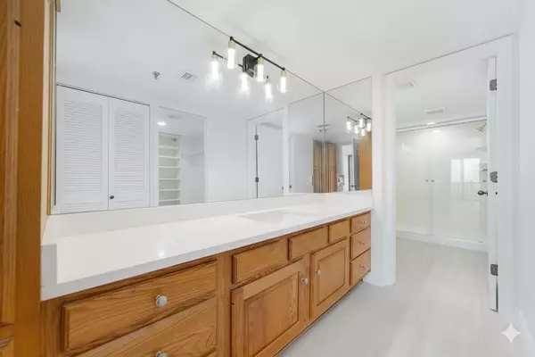 Fort Pierce, FL 34950,5047 N N Highway A1a WAY 705