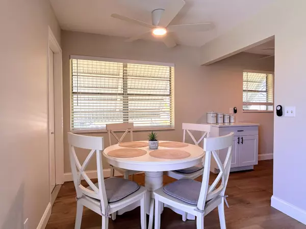 Boynton Beach, FL 33435,620 Horizons W 201