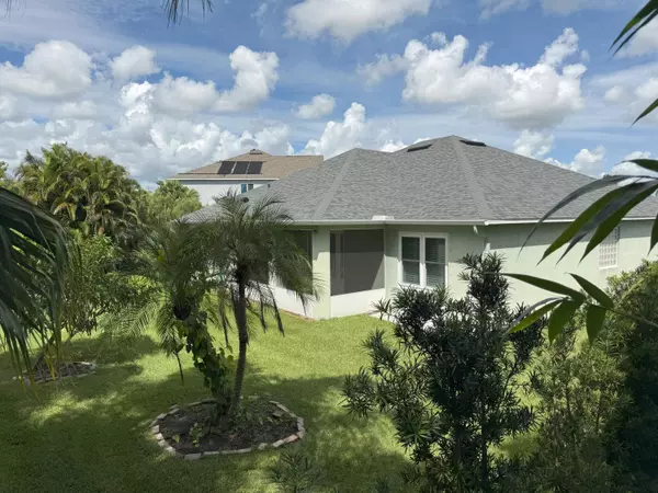 Vero Beach, FL 32966,1203 Scarlet Oak CIR