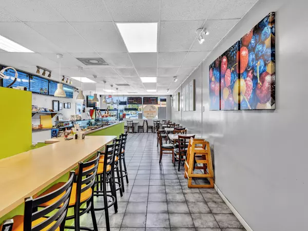 Hallandale Beach, FL 33009