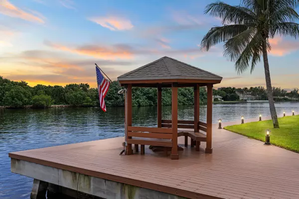 Delray Beach, FL 33483,946 Kokomo Key LN