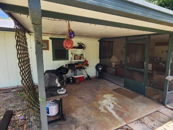 Fort Pierce, FL 34951,7601 San Carlos DR