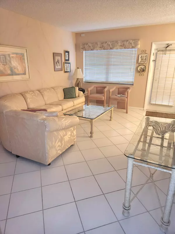 Boca Raton, FL 33434,4053 Wolverton C