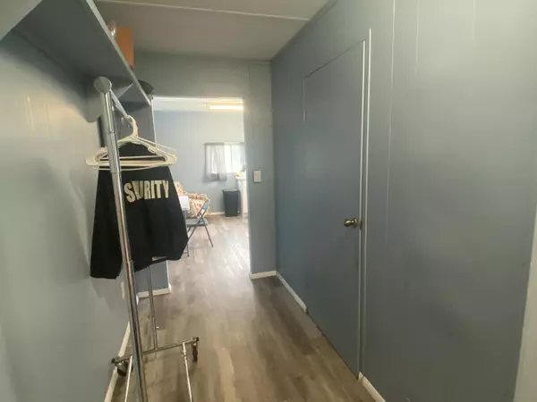 Loxahatchee Groves, FL 33470,2141 B RD Apt 4