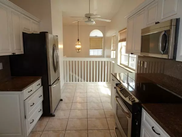 Boynton Beach, FL 33437,9637 Shadybrook DR 201