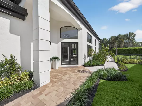 Palm Beach Gardens, FL 33418,154 Windward DR