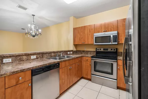 West Palm Beach, FL 33404,1927 Alamanda WAY