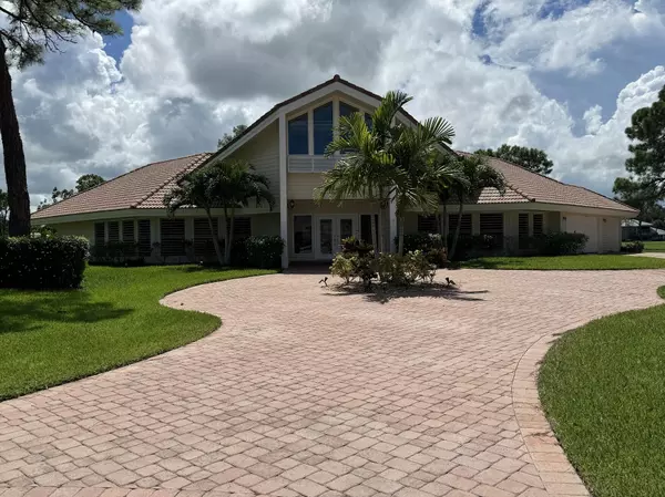 Port Saint Lucie, FL 34986,10119 Bay Tree CT