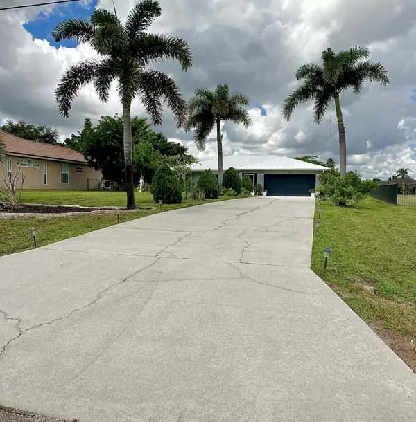 Port Saint Lucie, FL 34953,200 SW Ridgecrest DR
