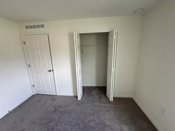 Port Saint Lucie, FL 34983,442 SW Carmelite ST