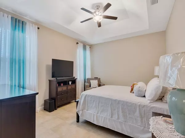 Vero Beach, FL 32966,1425 Bunker CT