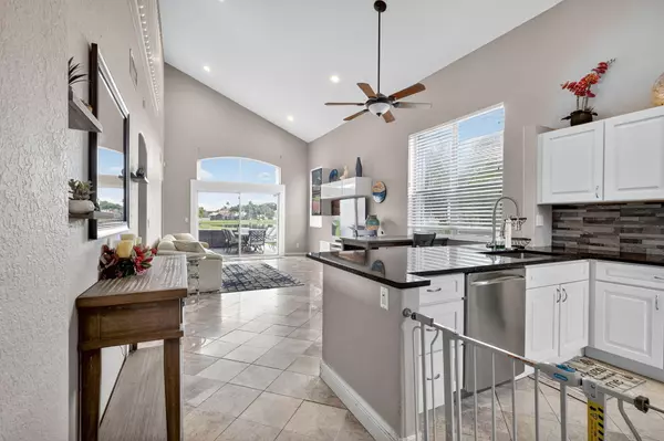 Lake Worth, FL 33463,6804 Green Island TER