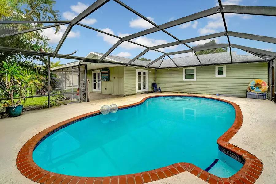 1918 SE Cheltenham ST, Port Saint Lucie, FL 34983