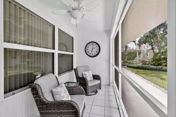 Boynton Beach, FL 33435,624 Snug Harbor DR B8