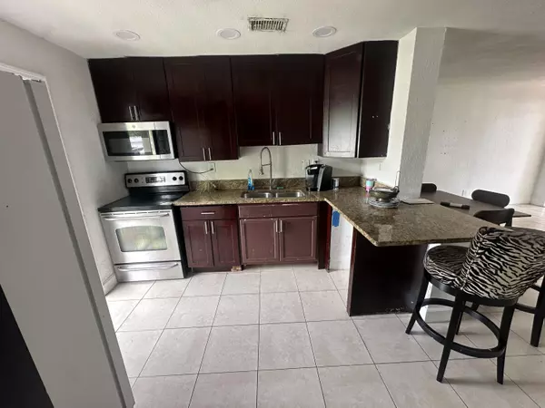 1511 NE 32nd ST, Pompano Beach, FL 33064