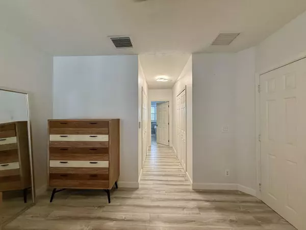 Boynton Beach, FL 33435,1202 Coastal Bay BLVD