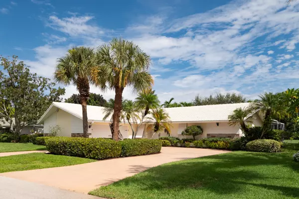 Stuart, FL 34997,2811 SE W Fairway