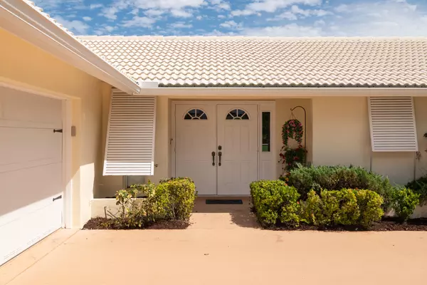 Stuart, FL 34997,2811 SE W Fairway