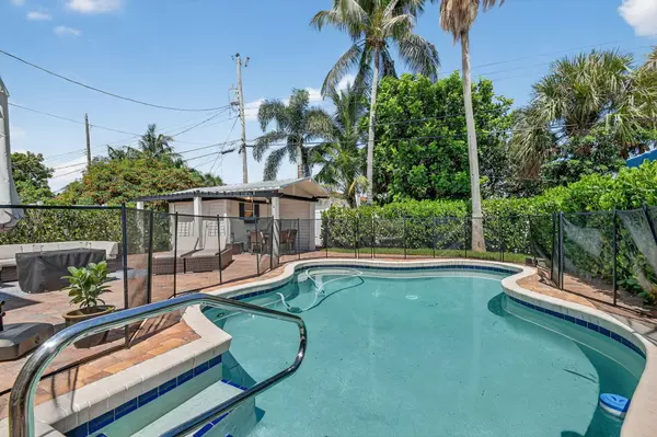 Lake Worth Beach, FL 33460,322 Cornell DR