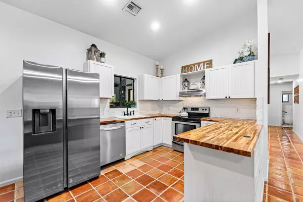 Wellington, FL 33414,14271 Flora LN
