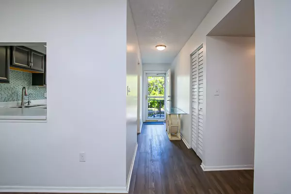 Fort Pierce, FL 34949,1151 Carlton CT 204