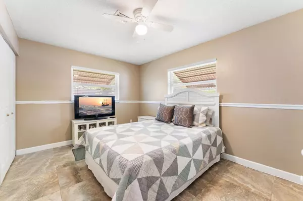 Palm Springs, FL 33461,429 Kirk RD