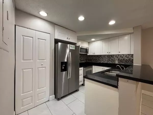5844 Blueberry Unit 68 CT 68, Lauderhill, FL 33313