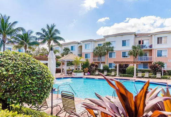 Palm Beach Gardens, FL 33418,1210 E Myrtlewood CIR