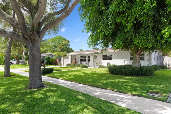 Lantana, FL 33462,1409 W Ocean AVE