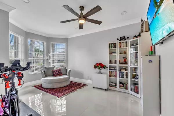 Coral Springs, FL 33067,5948 NW 54th CIR