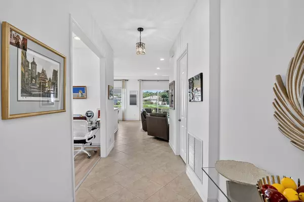 Boynton Beach, FL 33437,6881 Watertown DR