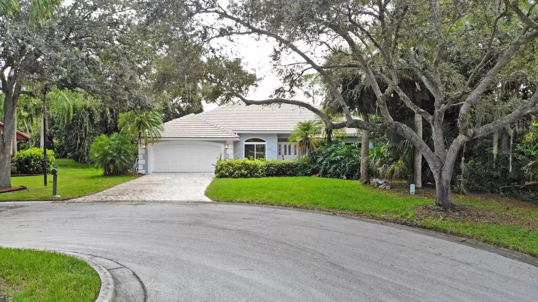 470 SW Sanctuary PL, Port Saint Lucie, FL 34986