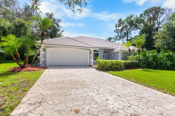 Port Saint Lucie, FL 34986,470 SW Sanctuary PL