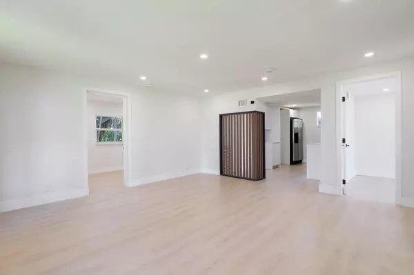 Riviera Beach, FL 33404,1108 W 33rd ST