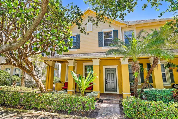 203 E Bay Cedar CIR, Jupiter, FL 33458