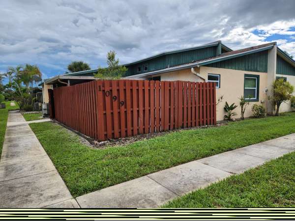 1099 Manor DR, Palm Springs, FL 33461