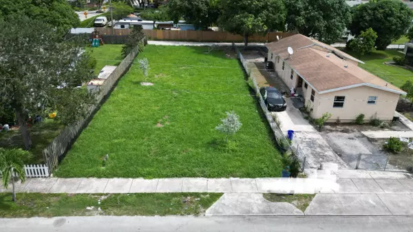 205 SW 11th AVE, Delray Beach, FL 33444