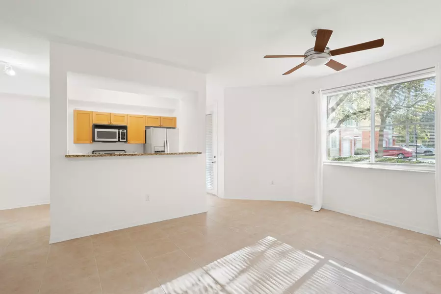 11012 Legacy DR 104, Palm Beach Gardens, FL 33410