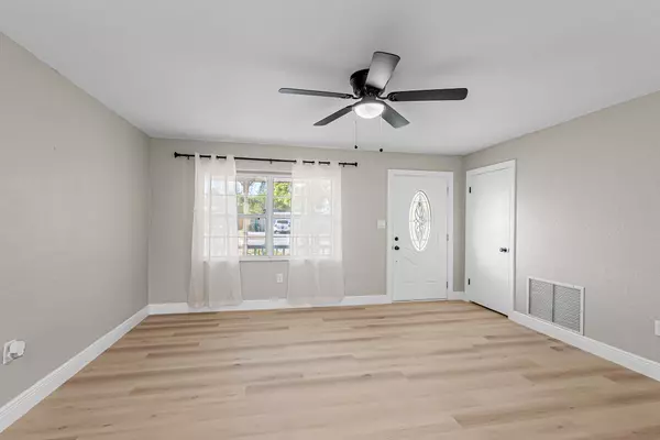 Melbourne, FL 32935,1674 Tynan AVE