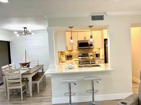 Boca Raton, FL 33486,1121 NW 13th ST 3