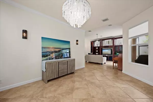 Palm Beach Gardens, FL 33418,8203 Calterra DR