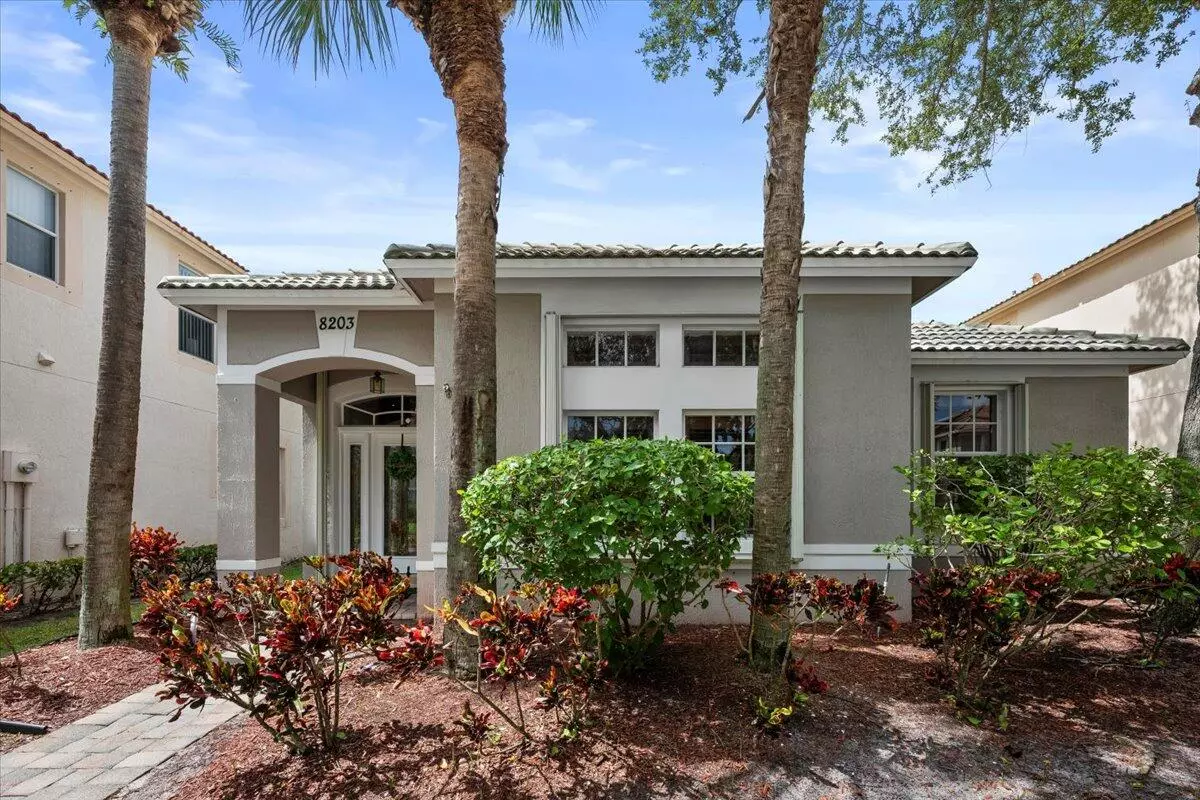 Palm Beach Gardens, FL 33418,8203 Calterra DR