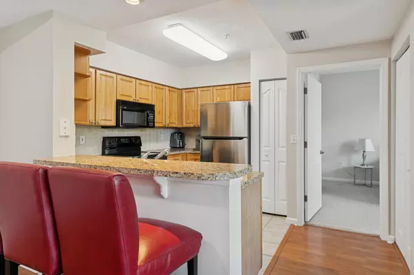 Delray Beach, FL 33444,2052 Alta Meadows LN 2210