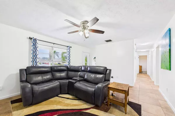 Port Saint Lucie, FL 34983,708 NW Floresta DR