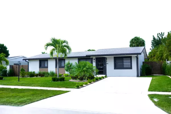 Palm Beach Gardens, FL 33410,3144 Capri RD