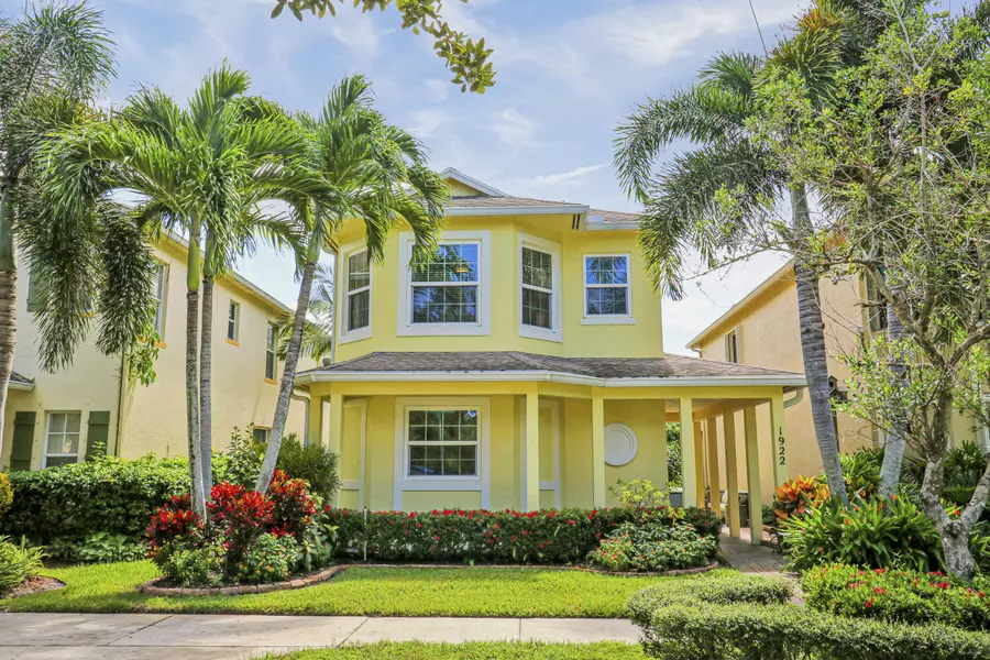 1922 SE Niceville DR, Port Saint Lucie, FL 34952