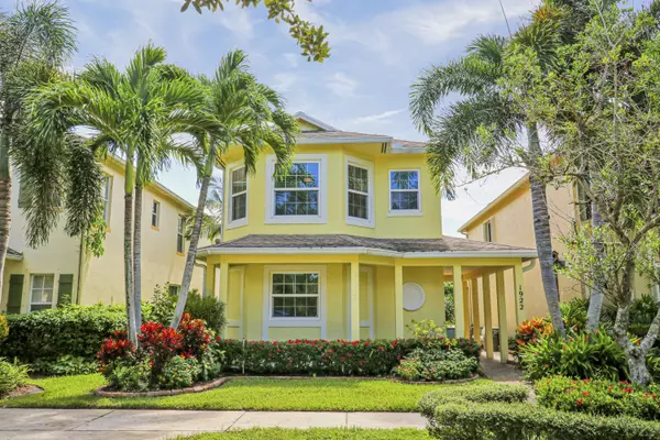 1922 SE Niceville DR,  Port Saint Lucie,  FL 34952